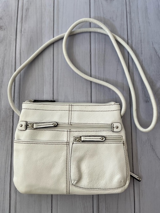 Tignanello Handbags - Tignanello pebbled leather crossbody shoulder off white leather purse.